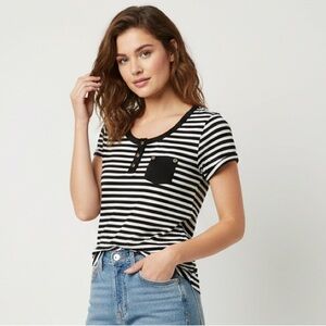 Splash Monochrome Black & White Striped Henley Tee Gold Snaps‎ Pocket M NWOT